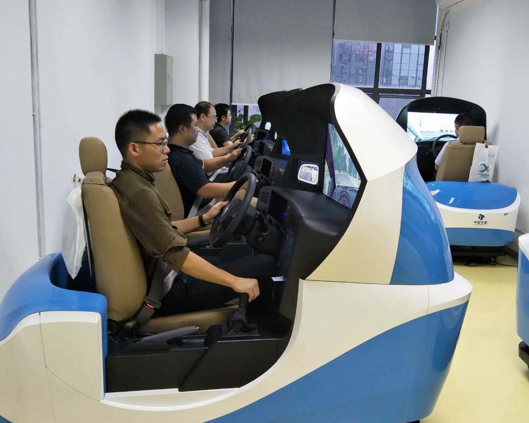 睿航汽车模拟驾驶器进驻东周考场，助力提升新规合格率 