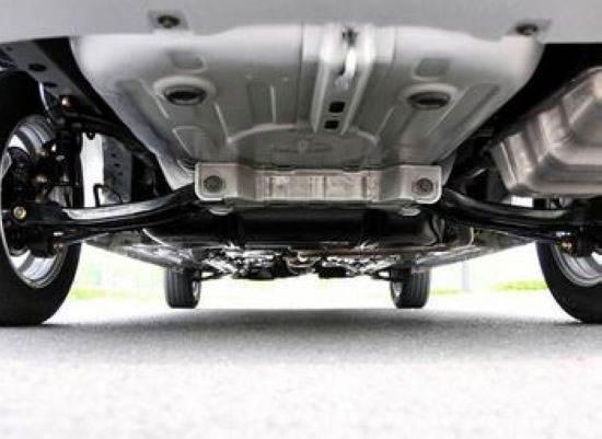 买车最重要的是什么？外行看配置，内行看底盘！